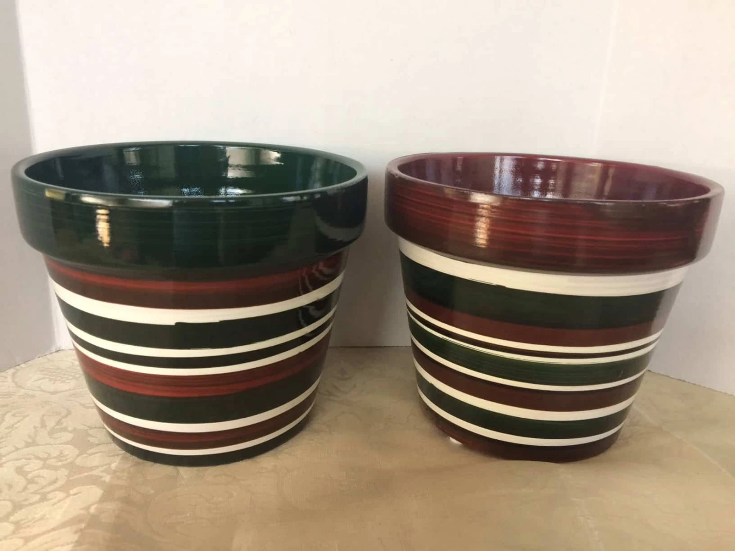 Medium Succulent Plant - Arrangement In Round Striped Ceramic Planter. Beautiful, Completely Assembled Dish Garden.. 7 Medium Succulent Plant - Arrangement In Round Striped Ceramic Planter. Beautiful, Completely Assembled Dish Garden.. - Image 5